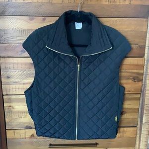 Black quilted PE nation vest